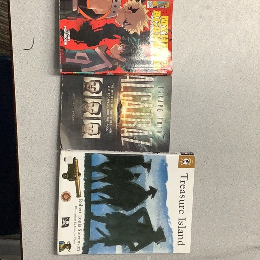 Scholastic Kids Learning Books Set - Red, Black, White